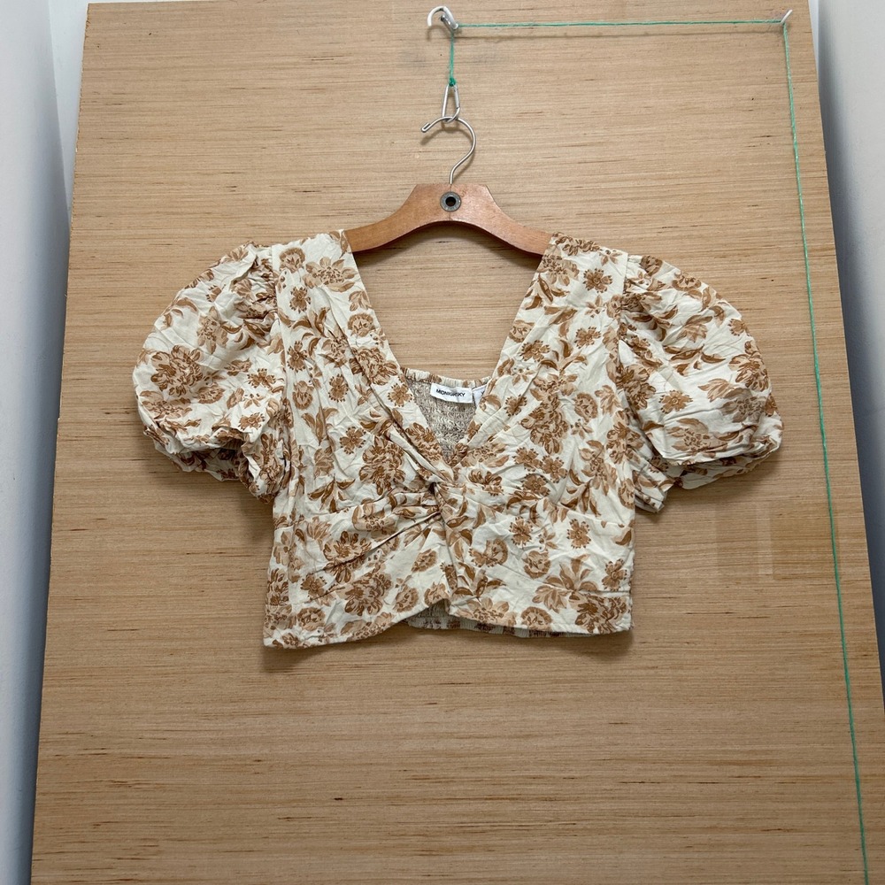 Midnight Sky Floral Twist Front Puff Sleeve Smocked Back Crop Top Tan XL